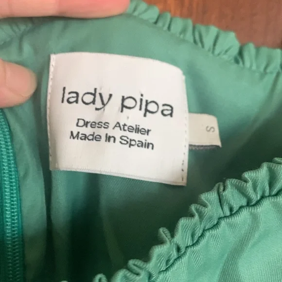 Lady Pipa Green Fitted Dress - Picture 2 of 7